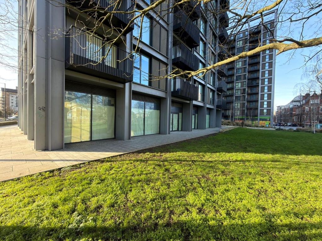 Property photo 2 of 19