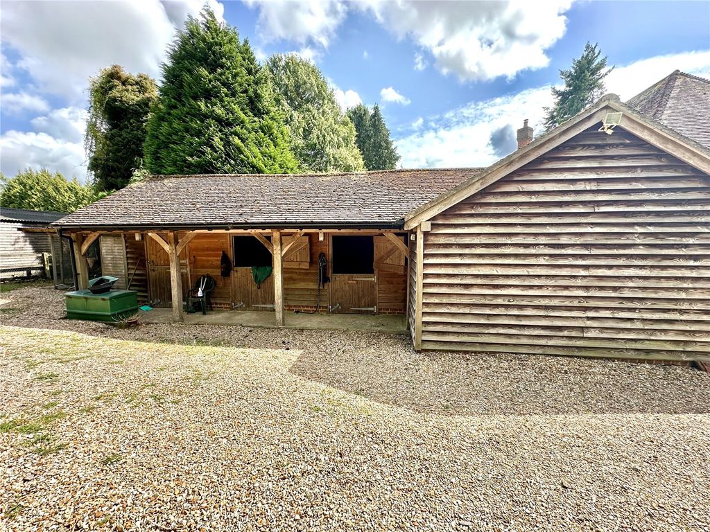 Property photo 3 of 17 Picture No. 20