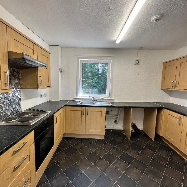 Property photo 2 of 14 Kitchen