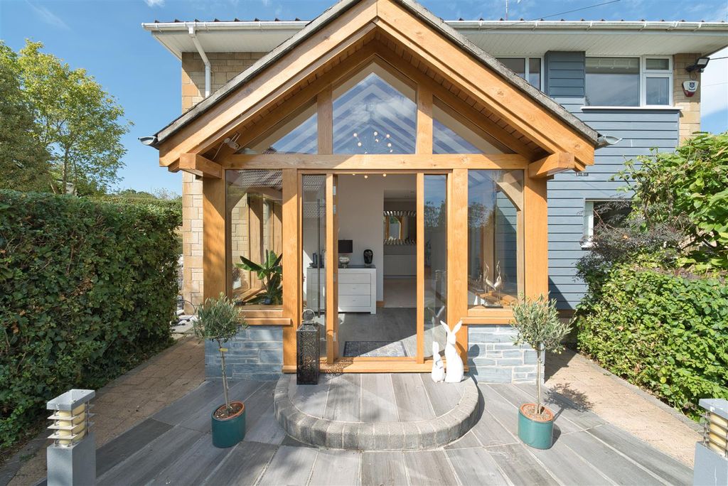 Property photo 3 of 24 Front Entrance