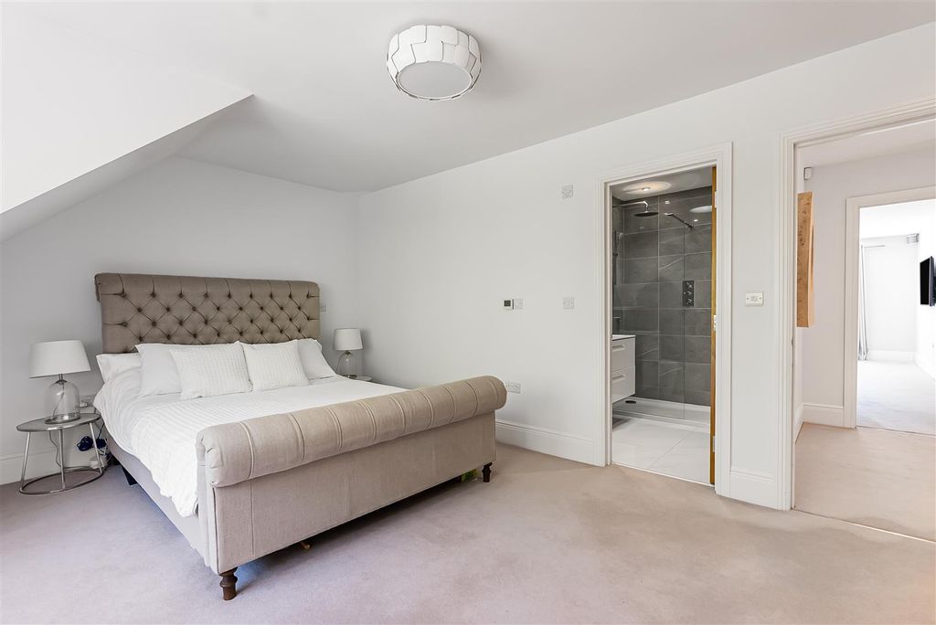 Additional image 30 of 4 bed detached house for saleBullocks Lane, Hertford SG13