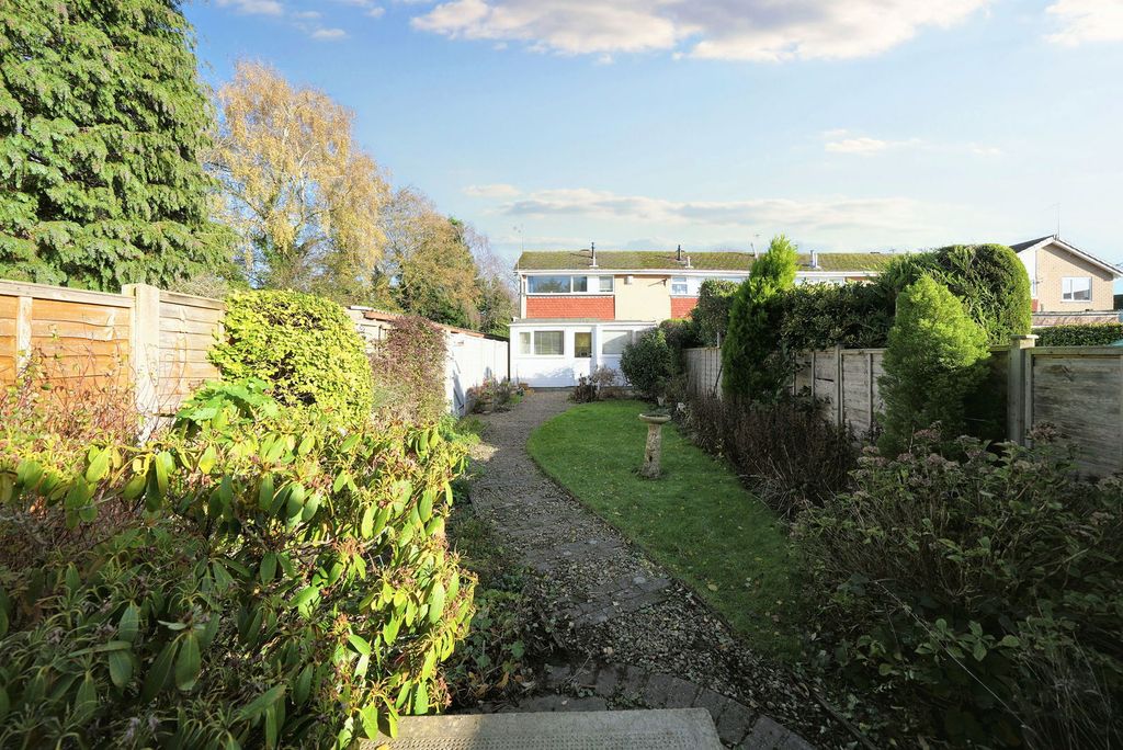 Property photo 2 of 32