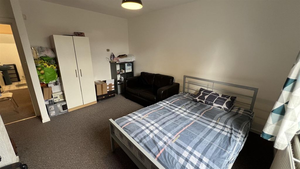 Property photo 3 of 6 Img_8561.Jpg