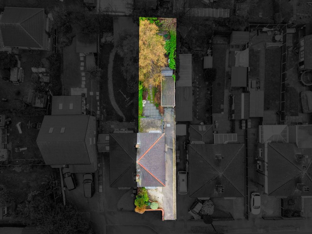 Property photo 2 of 25