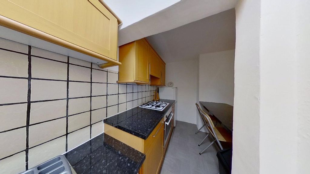Property photo 3 of 13 Picture No. 17