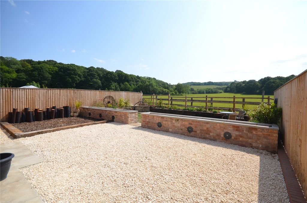 Property photo 3 of 24 Picture No. 04