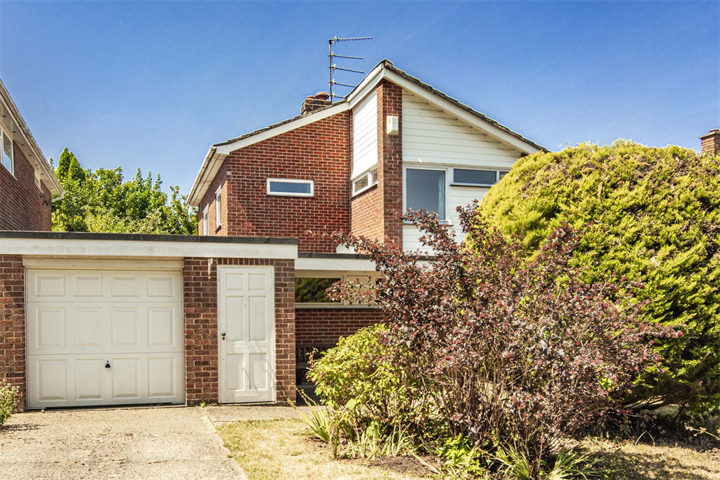 Property photo 1 of 18