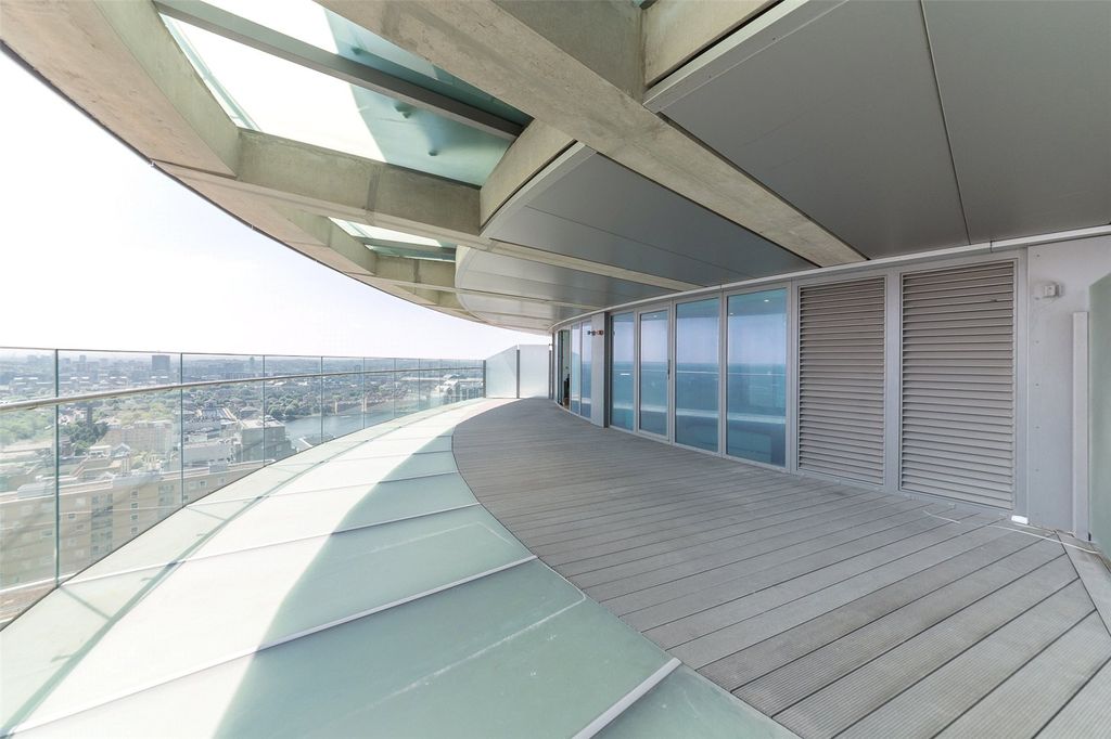 Property photo 2 of 17 Picture No. 10