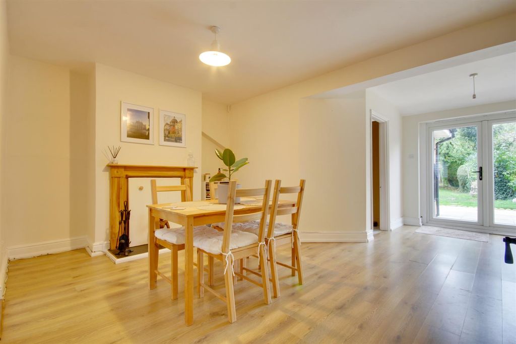 Property photo 3 of 14 Img_1584-Img_1586.Jpg