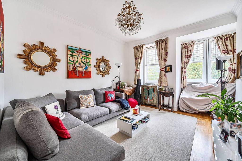 Property photo 2 of 12