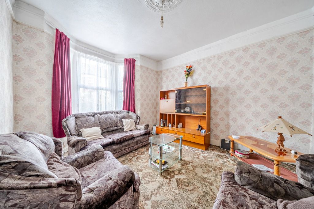 Property photo 2 of 9 Picture No. 07