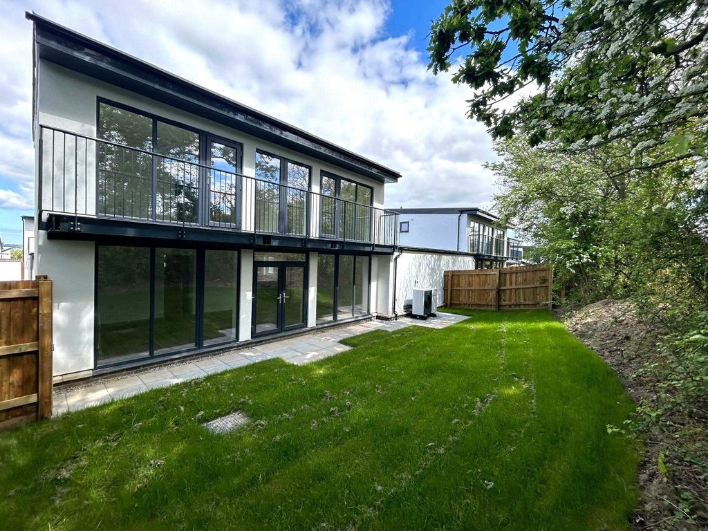 Property photo 1 of 11 Picture No. 47