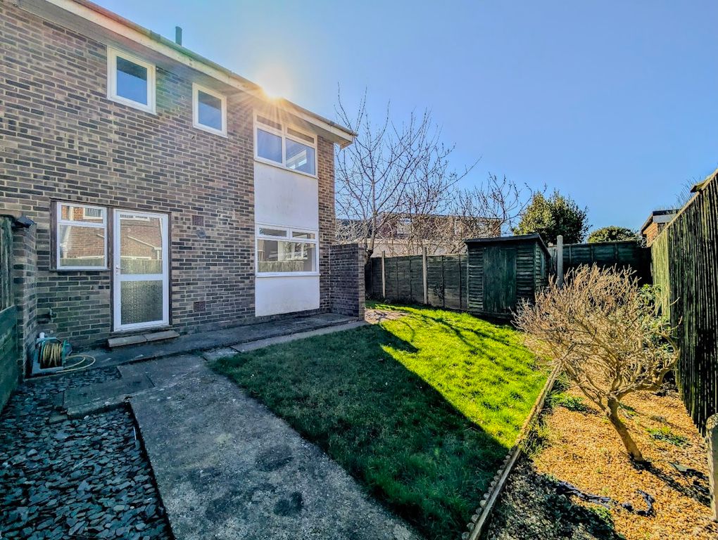 Property photo 2 of 17