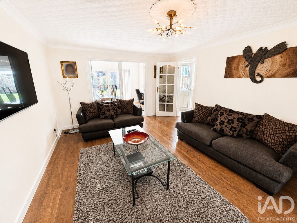 Property photo 3 of 14