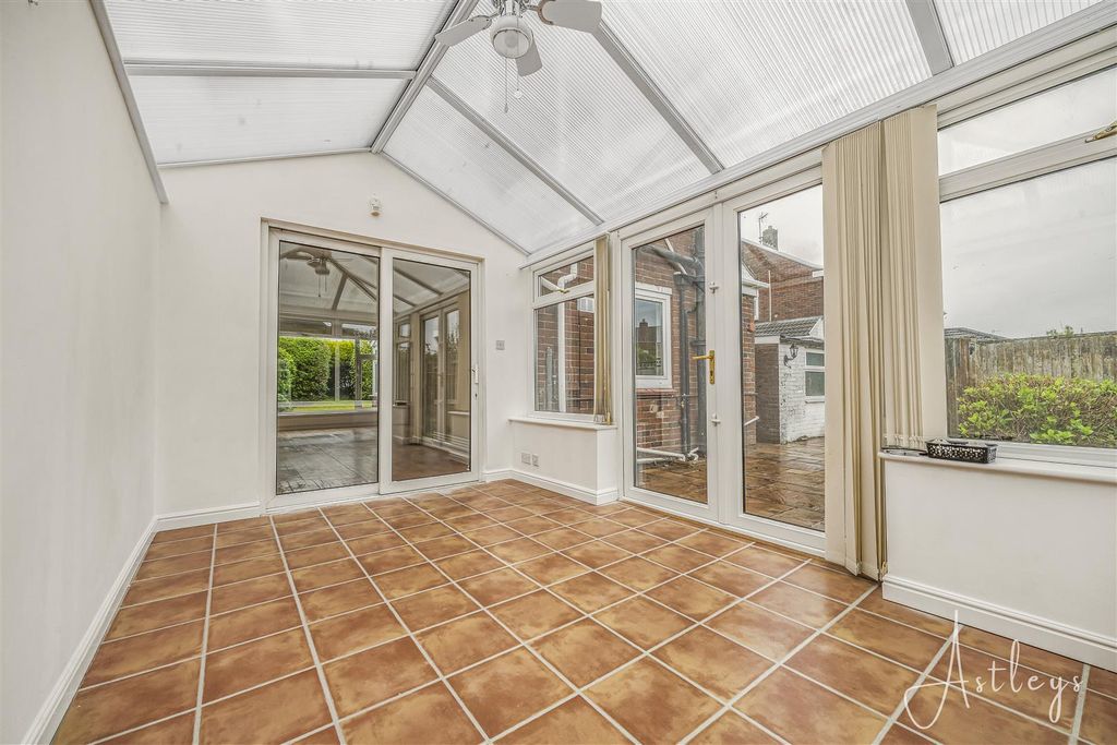 Property photo 3 of 24