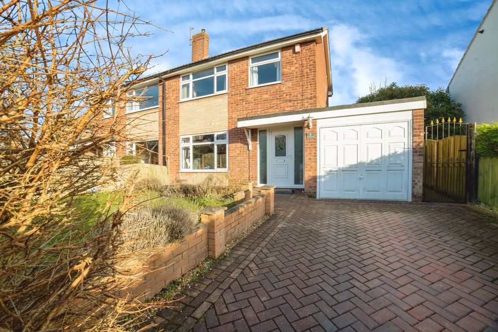 Property photo 1 of 17 Photography