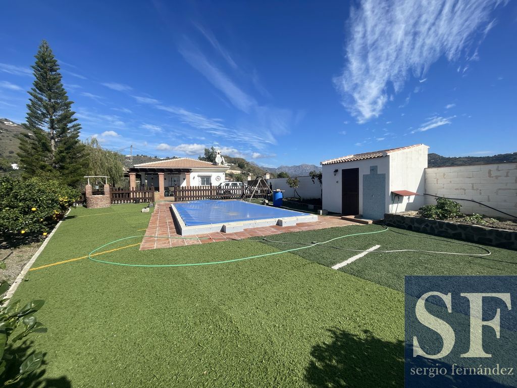 Property photo 1 of 18