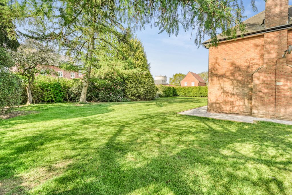 Additional image 37 of 4 bed detached house to rentAshlawn Road, Rugby, Warwickshire CV22
