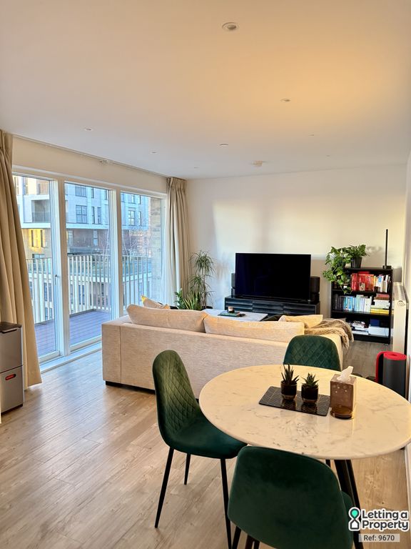 Property photo 1 of 5