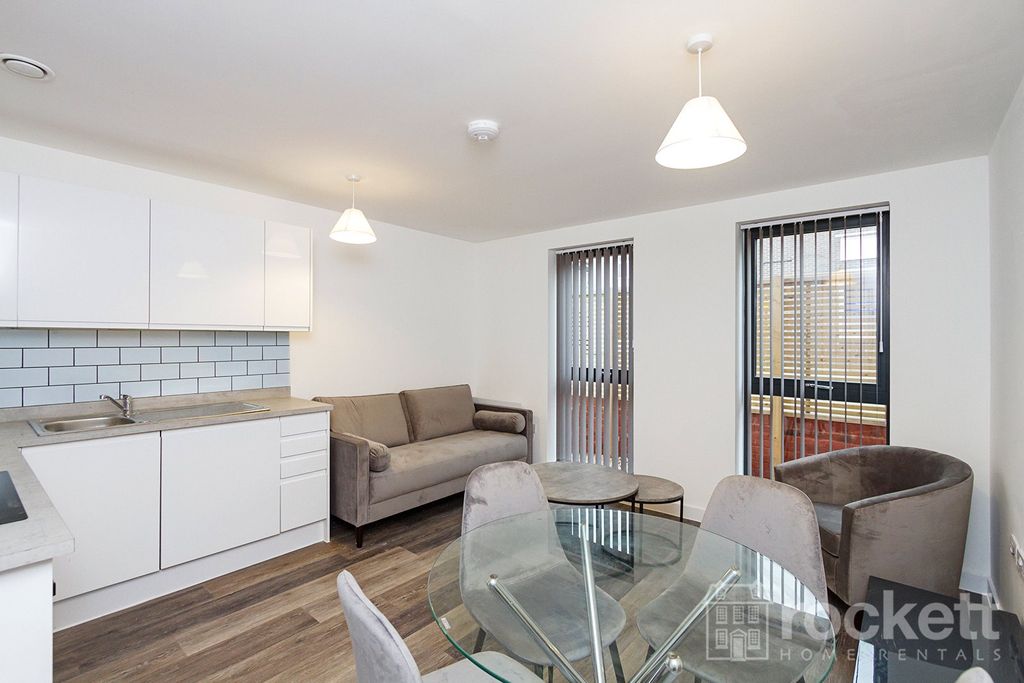 Property photo 3 of 13 Picture No. 16