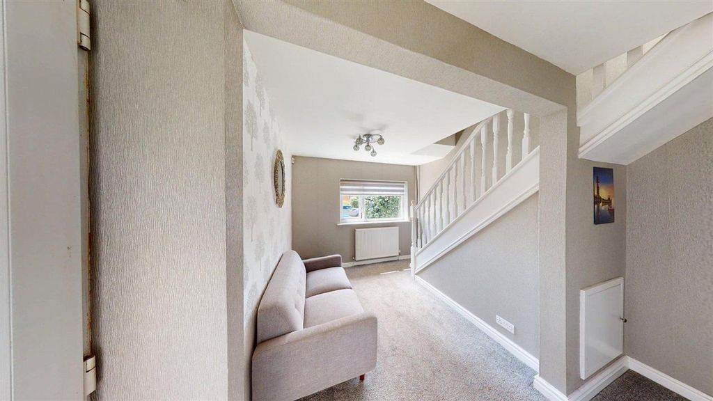 Property photo 2 of 20 Hall