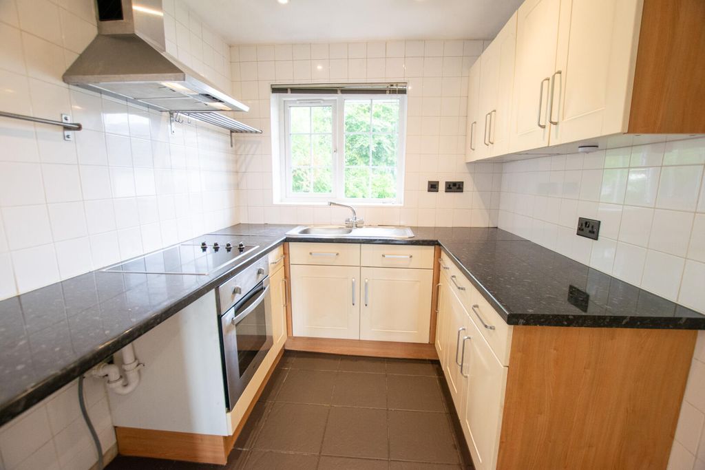 Property photo 2 of 14 Kitchen