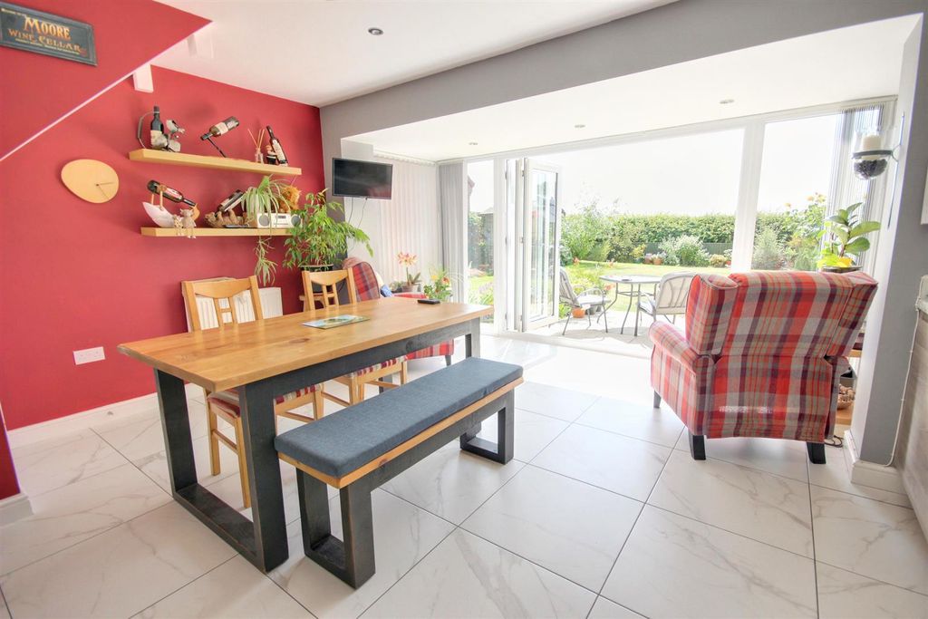 Property photo 3 of 22 Read19Img_5954-Img_5956_Lzn - Copy.Jpg