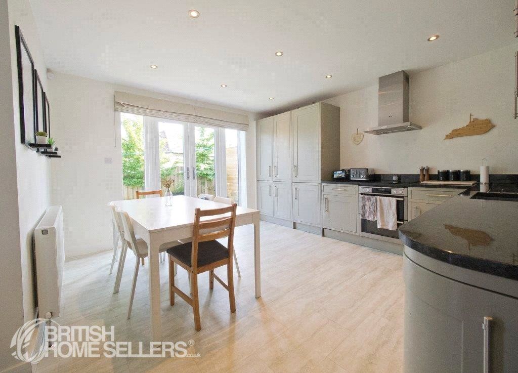 Property photo 2 of 20 Picture No. 18