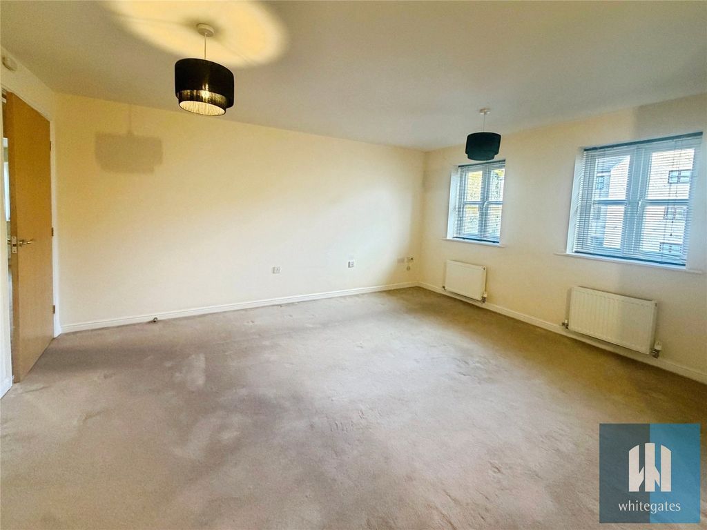 Property photo 3 of 15 Picture No. 20