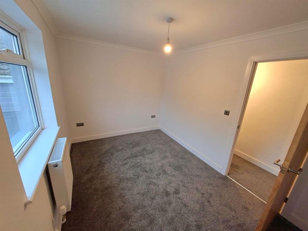 Property photo 2 of 10 72B58Ba0-E9Ec-4377-Ab35-A527d213ce33.Jpg