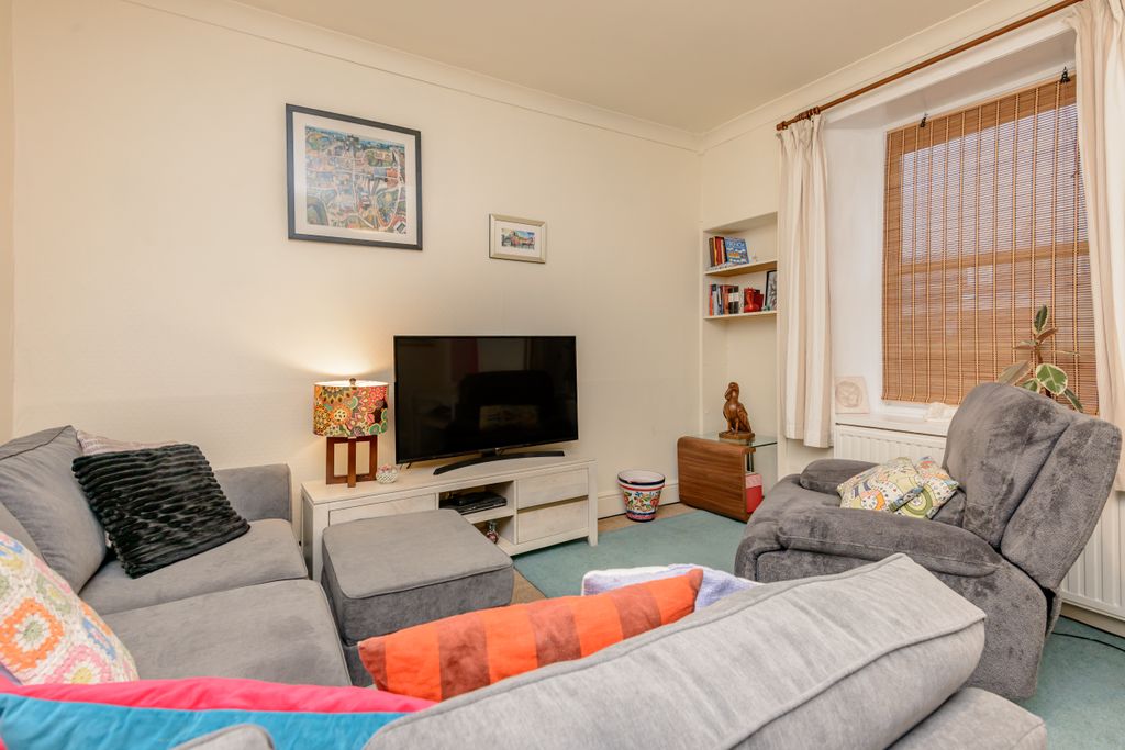 Property photo 2 of 17 Property Image 2