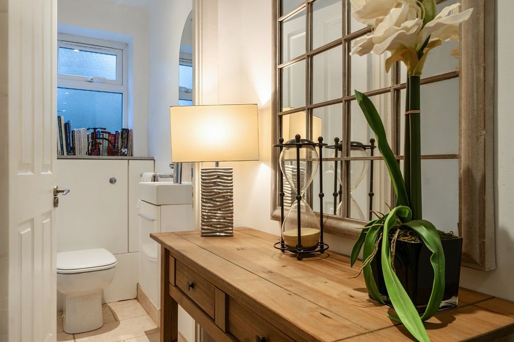 Property photo 2 of 21 Picture No. 05