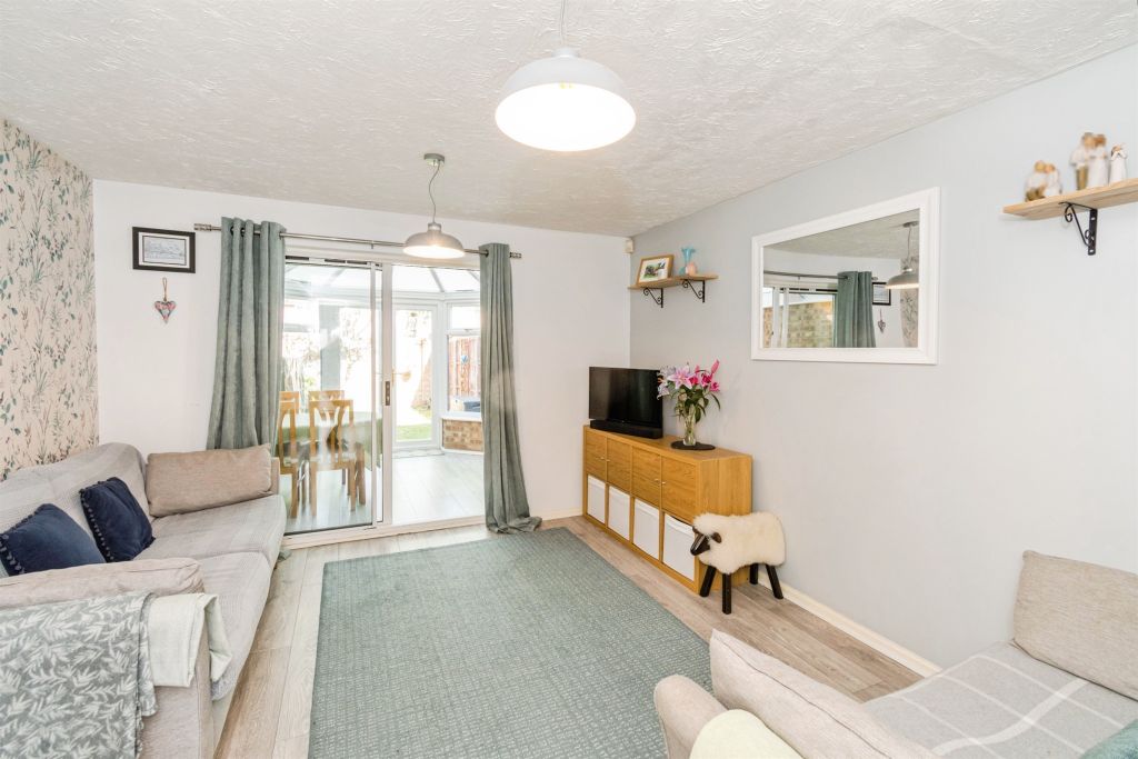 Property photo 3 of 17