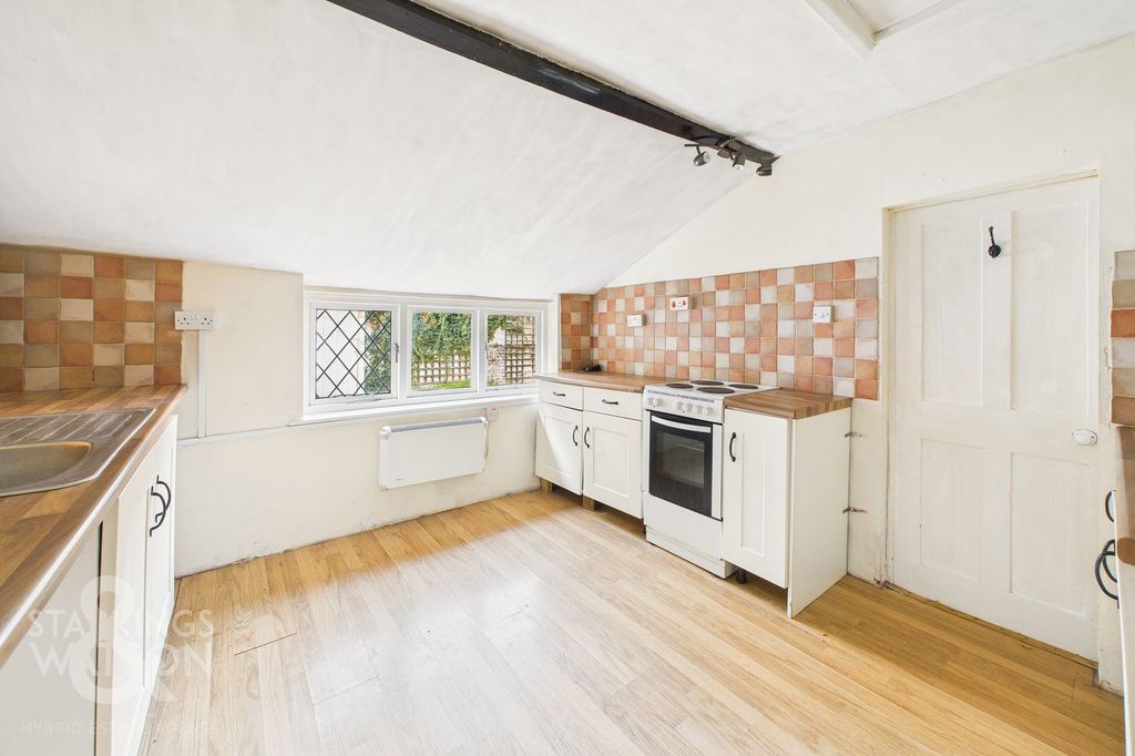 Property photo 1 of 23