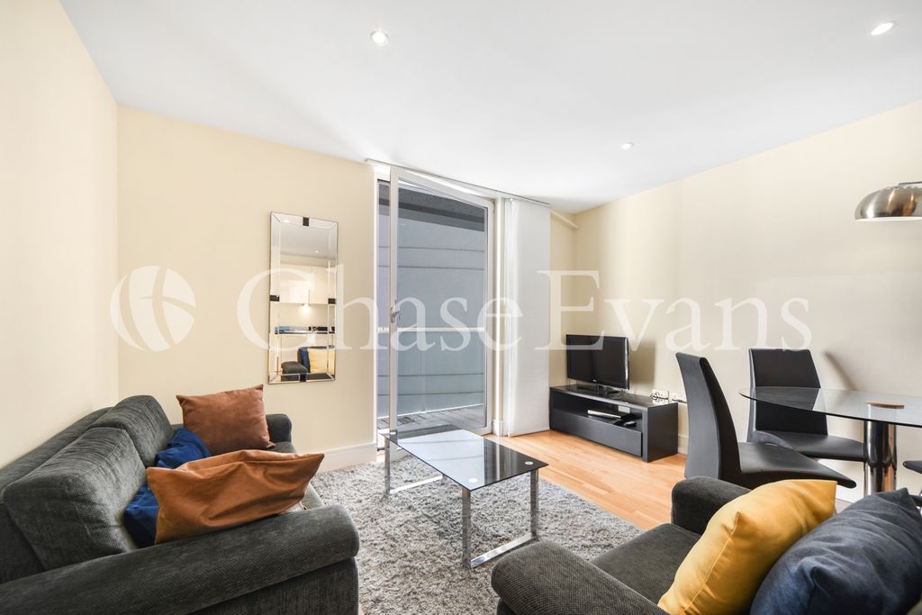 Property photo 1 of 13 Living