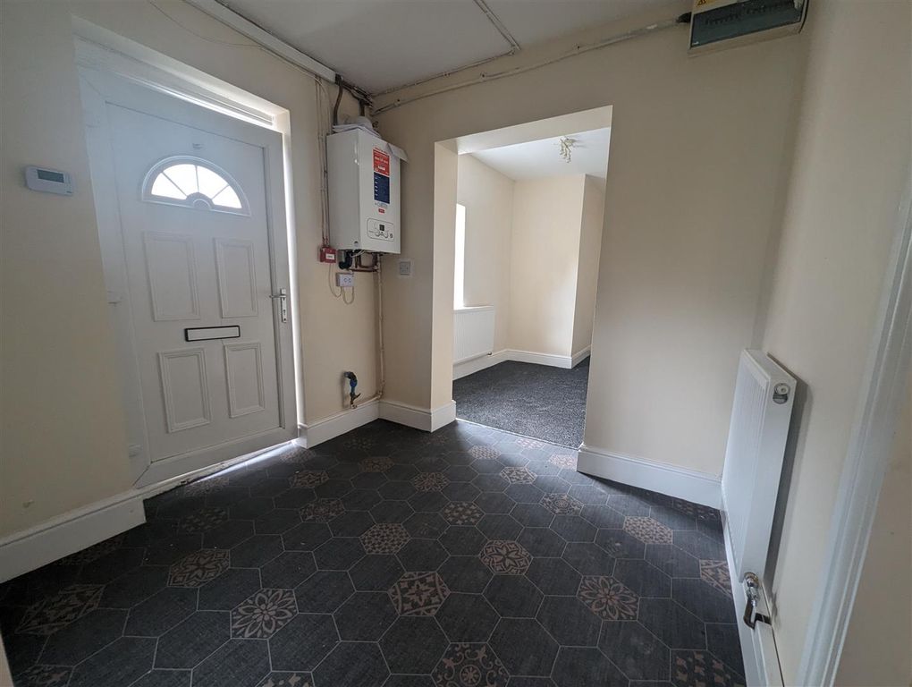 Property photo 2 of 5 1000113316.Jpg