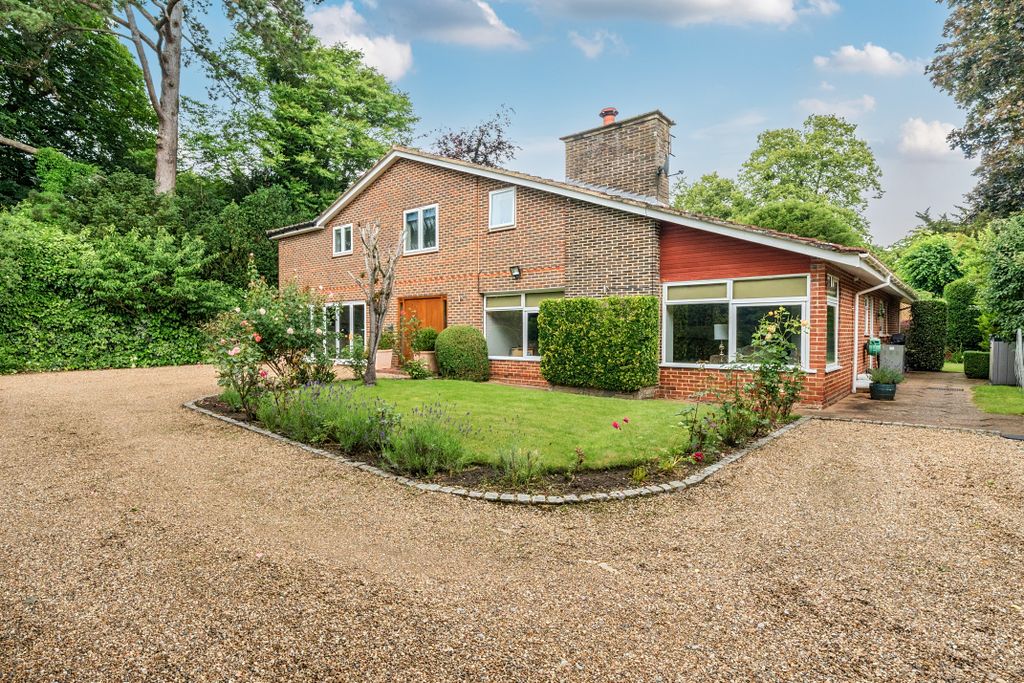 Property photo 1 of 34
