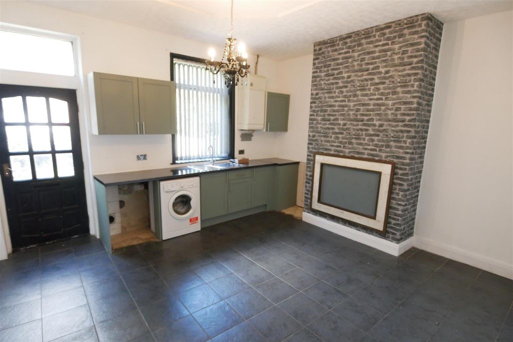 Property photo 3 of 8 P1620176.Jpg