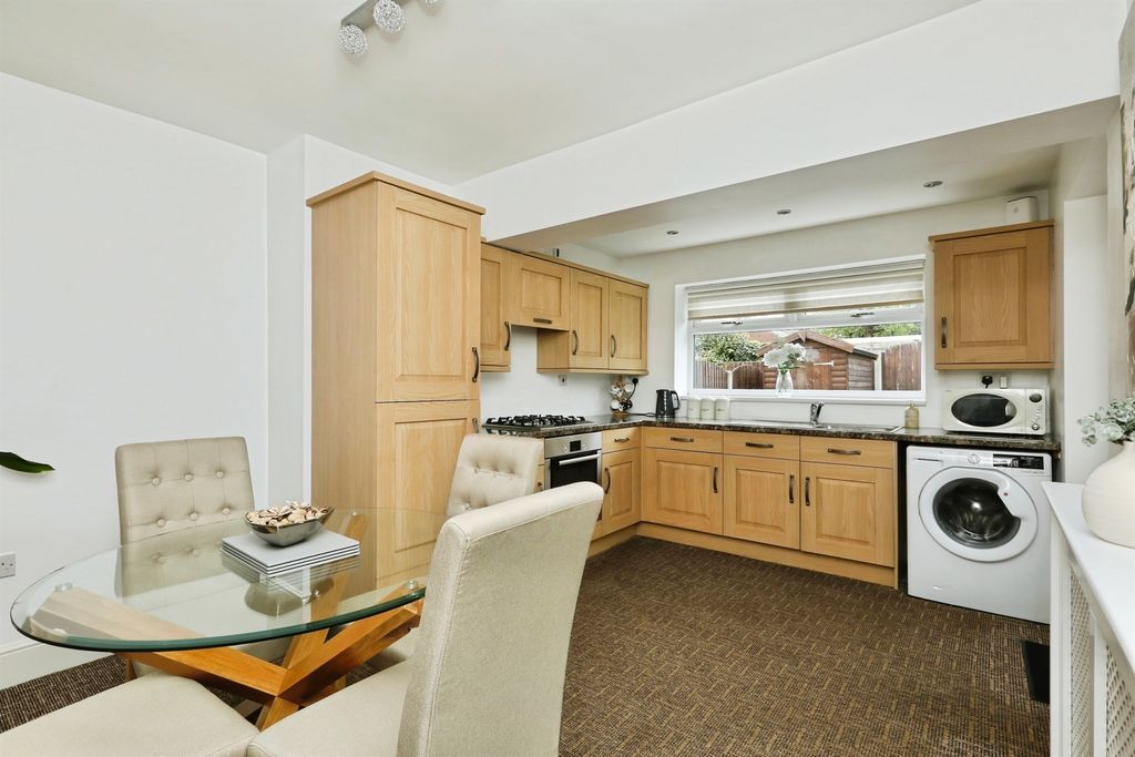 Property photo 3 of 15