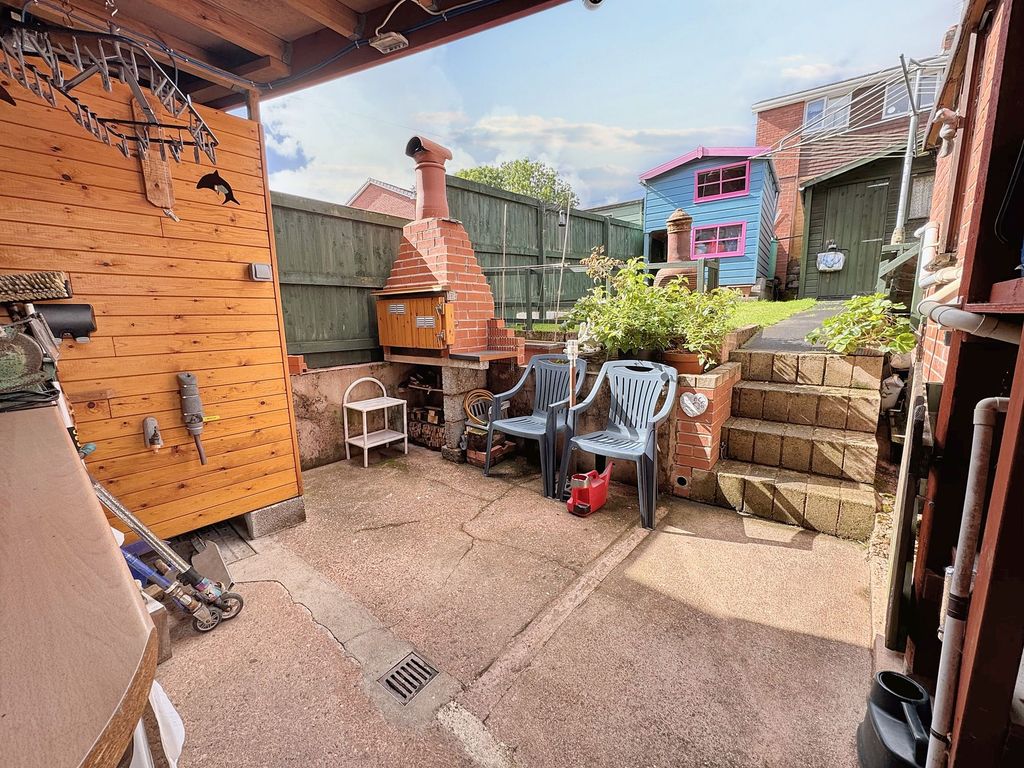Property photo 3 of 15
