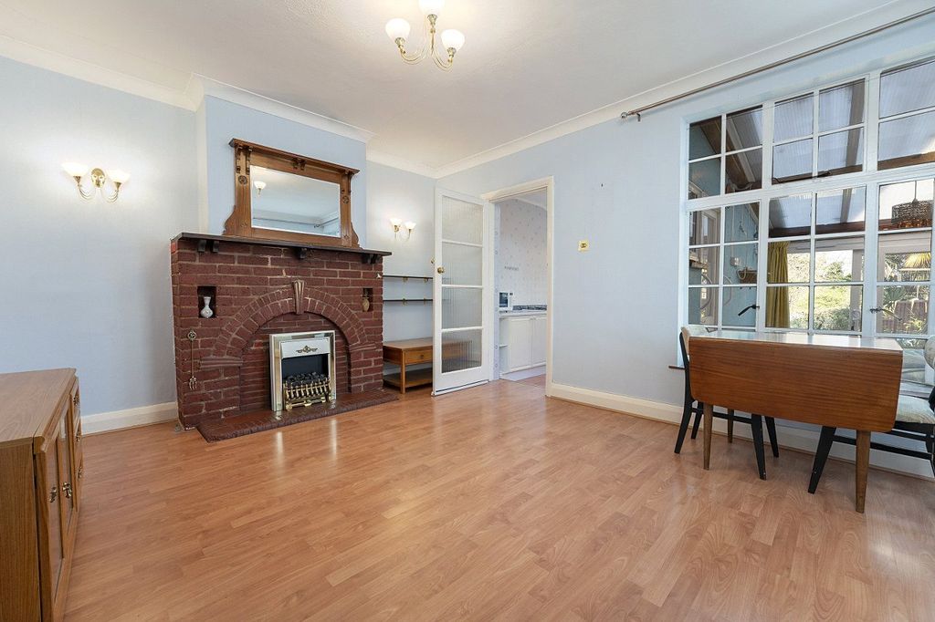 Property photo 3 of 19 Picture No. 04