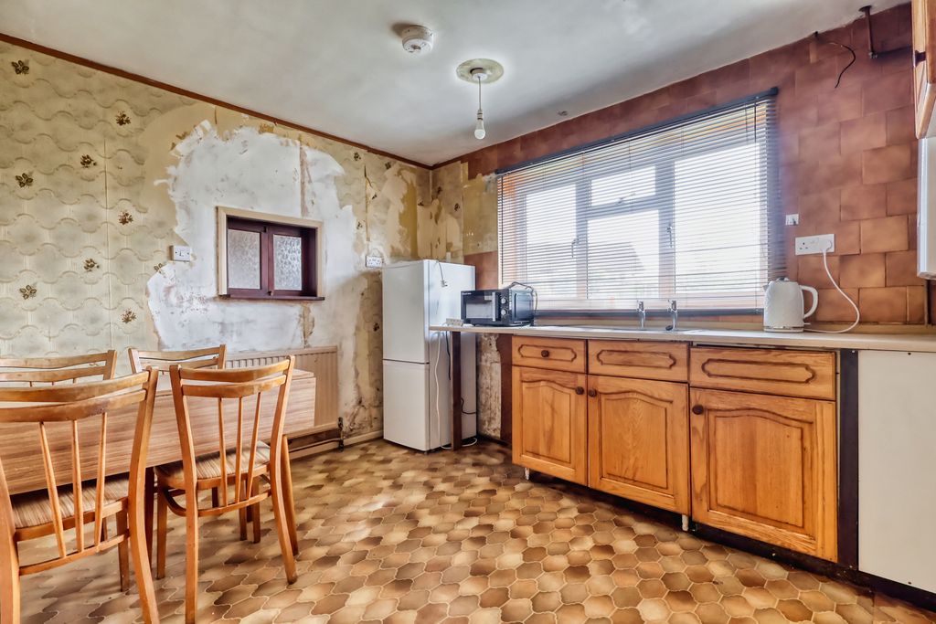 Property photo 2 of 13 Picture No. 14