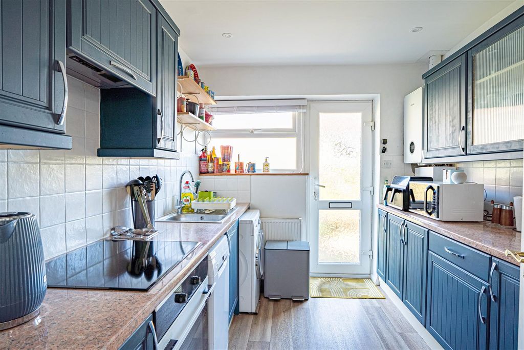 Property photo 3 of 29 Dsc00084-Hdr.Jpg