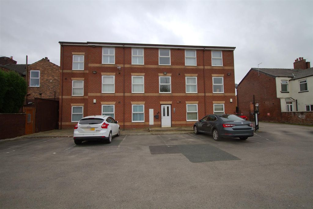 Property photo 1 of 8 Front Entrance.Jpg