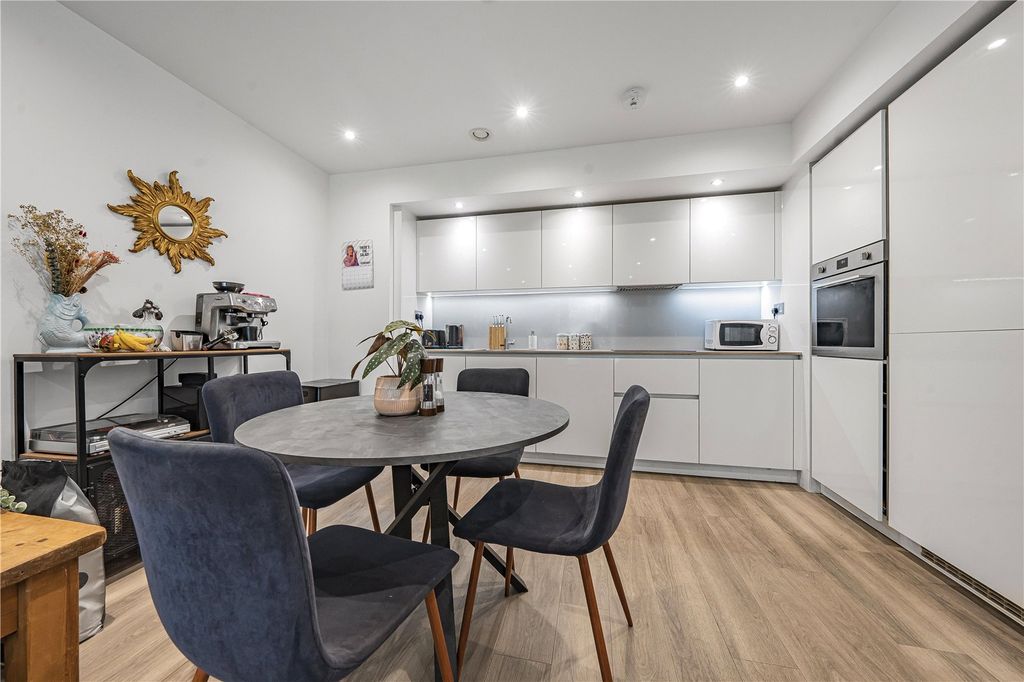 Property photo 3 of 17 Picture No. 13