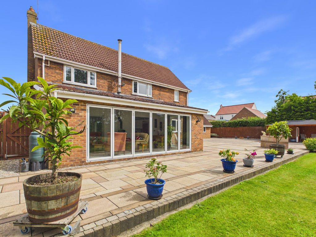 Property photo 1 of 28 5205972
