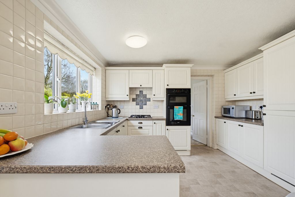 Property photo 3 of 30