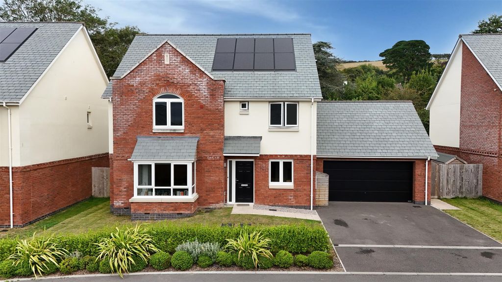 Property photo 1 of 17 Drone Front 2 (1).Jpg