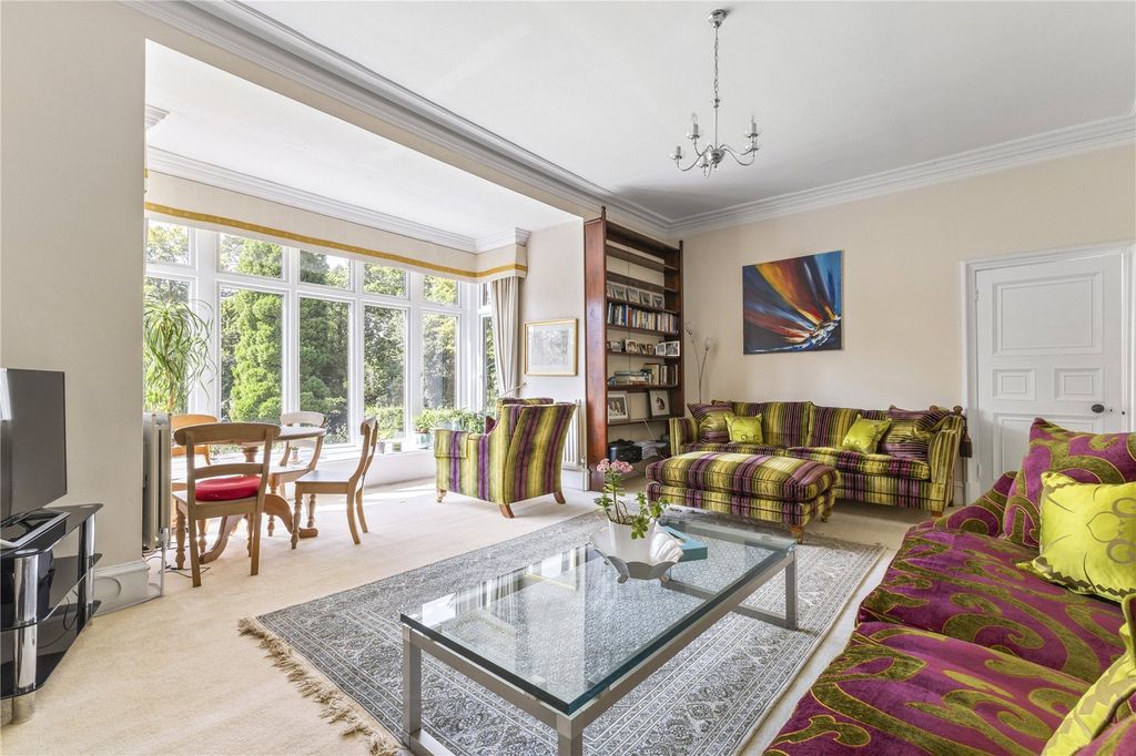 Property photo 3 of 11 Drawing Room