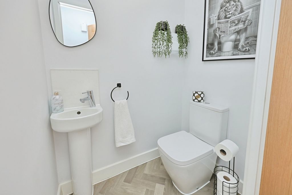 Property photo 2 of 19 Pbox-Img.Jpg